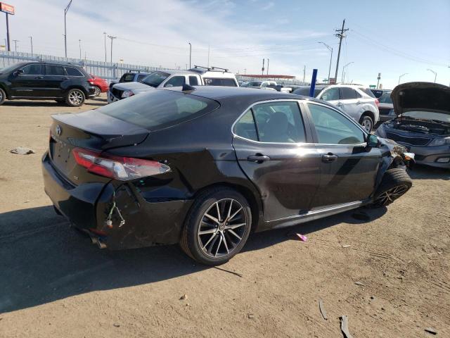 Obraz 3 z 2021 TOYOTA CAMRY SE 2021 z VIN 4T1G11AK2MU477265