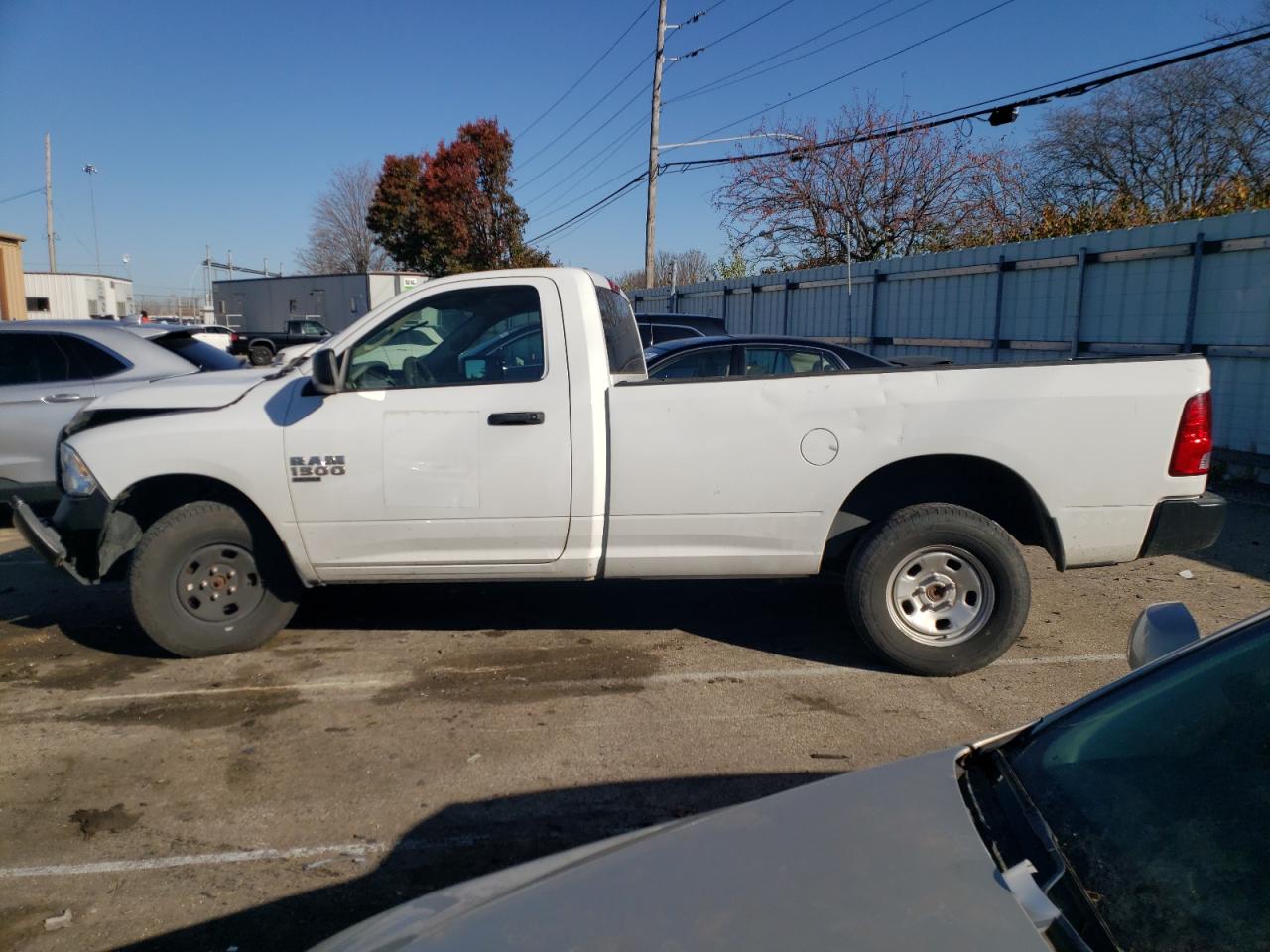 Image 2 of 2020 RAM 1500 CLASSIC TRADESMAN 2020 with VIN 3C6JR7DG9LG220755
