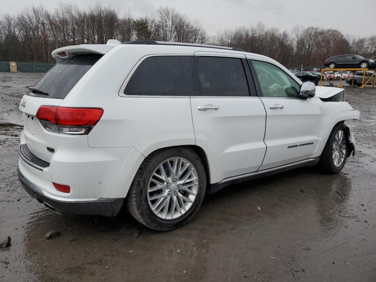 Image 3 of 2018 JEEP GRAND CHEROKEE SUMMIT 2018 with VIN 1C4RJFJG5JC347276