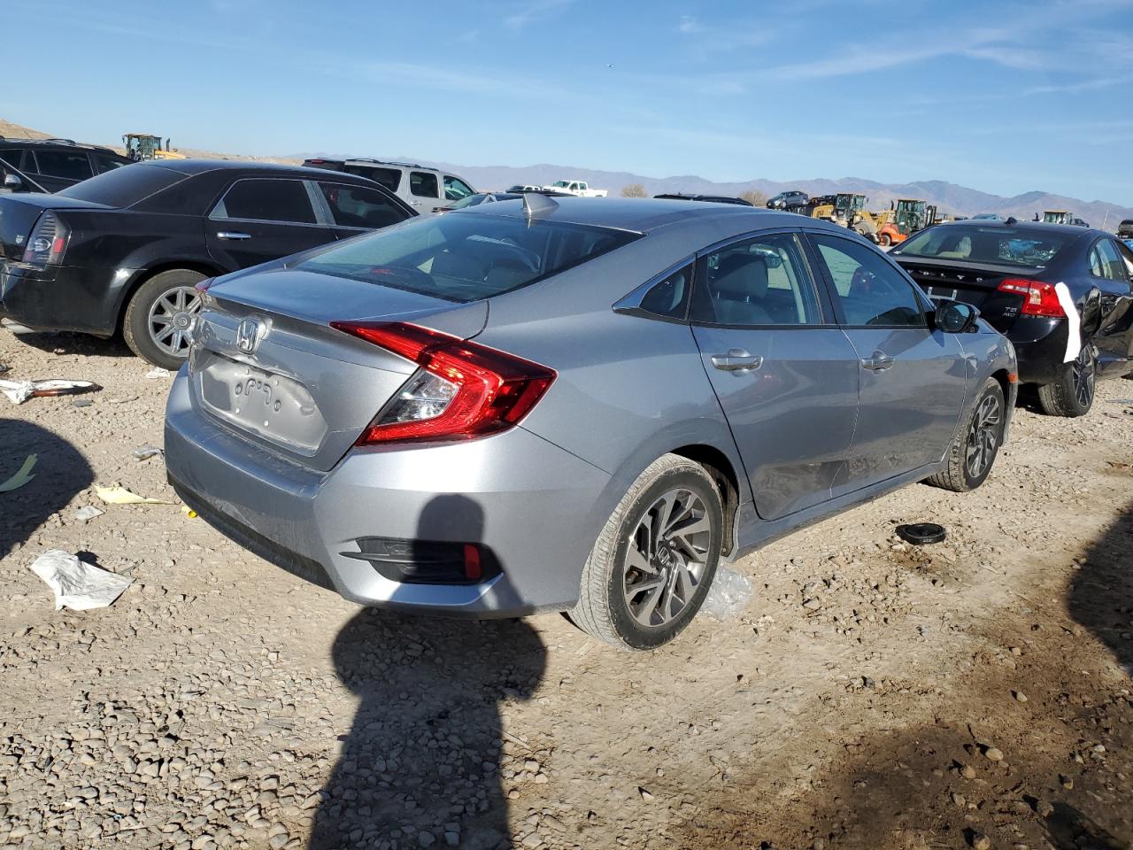 Image 3 of 2017 HONDA CIVIC EX 2017 with VIN 19XFC2F73HE008677