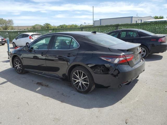 Изображение 2 2024 TOYOTA CAMRY SE NIGHT SHADE 2024 с VIN 4T1G11AKXRU203772