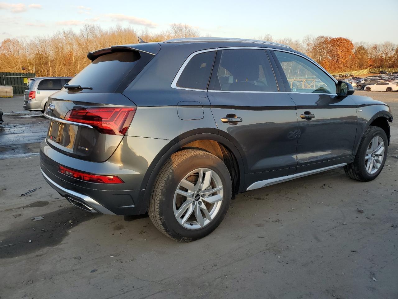 Image 3 of 2023 AUDI Q5 PREMIUM 45 2023 with VIN WA1GAAFY8P2110690
