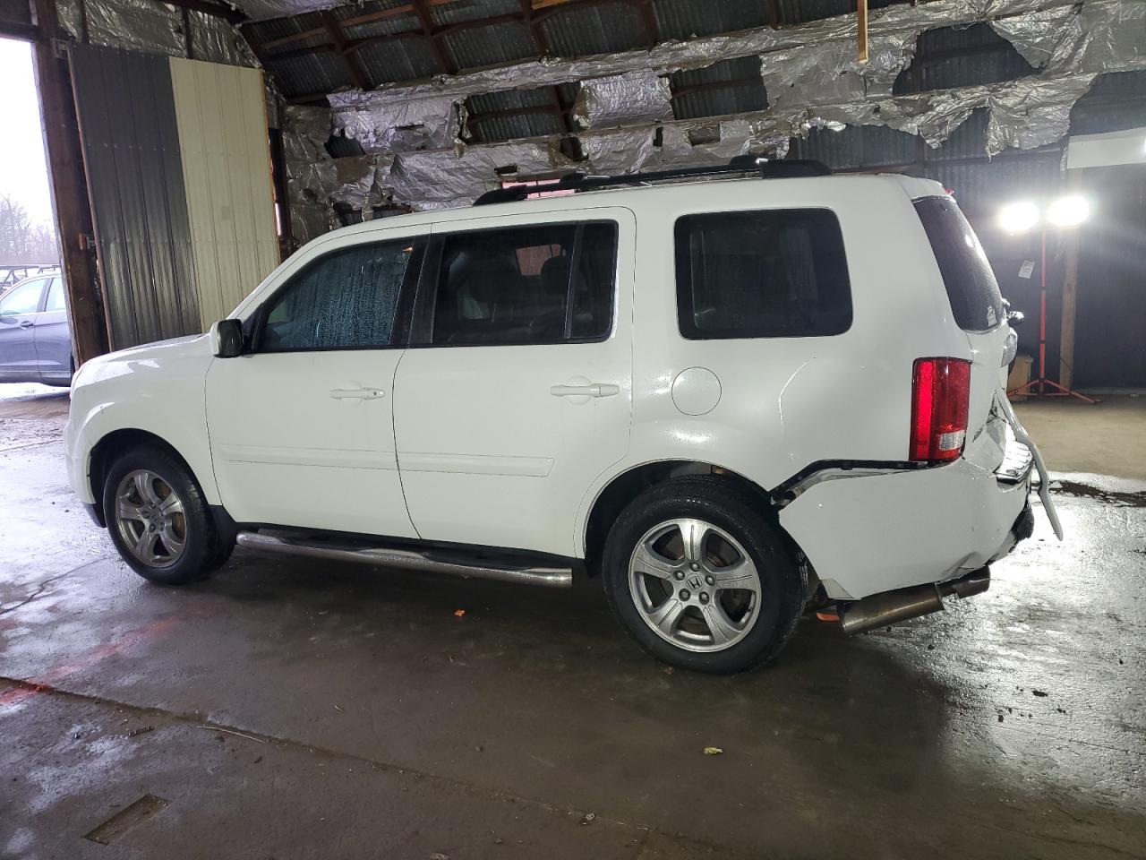 Image 2 of 2015 HONDA PILOT EXLN 2015 with VIN 5FNYF4H75FB039798