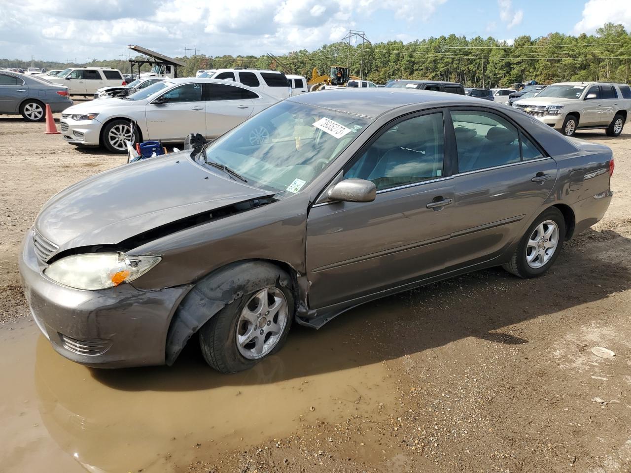 Image 1 of 2006 TOYOTA CAMRY LE 2006 with VIN 4T1BE32K76U687789