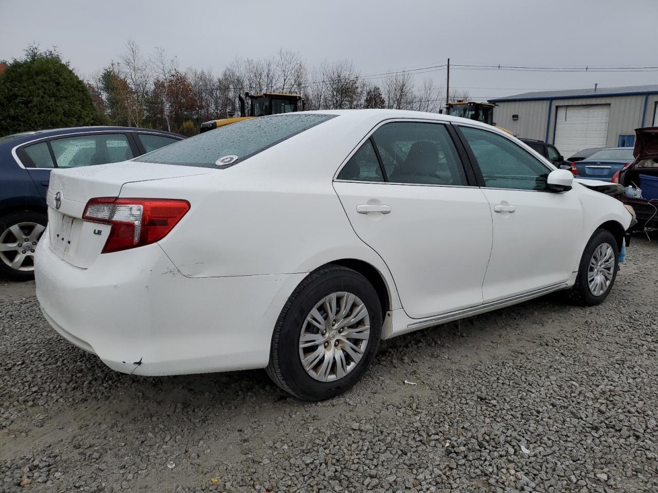Obraz 3 z 2014 TOYOTA CAMRY L 2014 z VIN 4T4BF1FK7ER377674