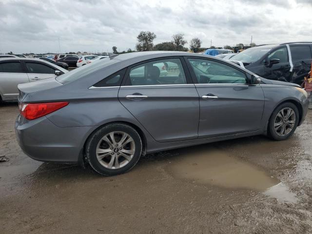 Obraz 3 z 2013 HYUNDAI SONATA SE 2013 z VIN 5NPEC4AC4DH741144