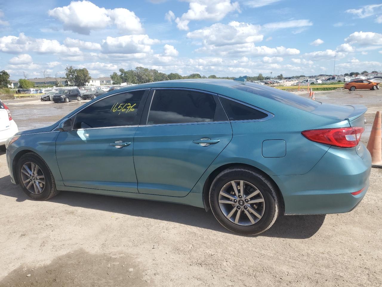 Obraz 2 z 2016 HYUNDAI SONATA SE 2016 z VIN 5NPE24AF5GH395543