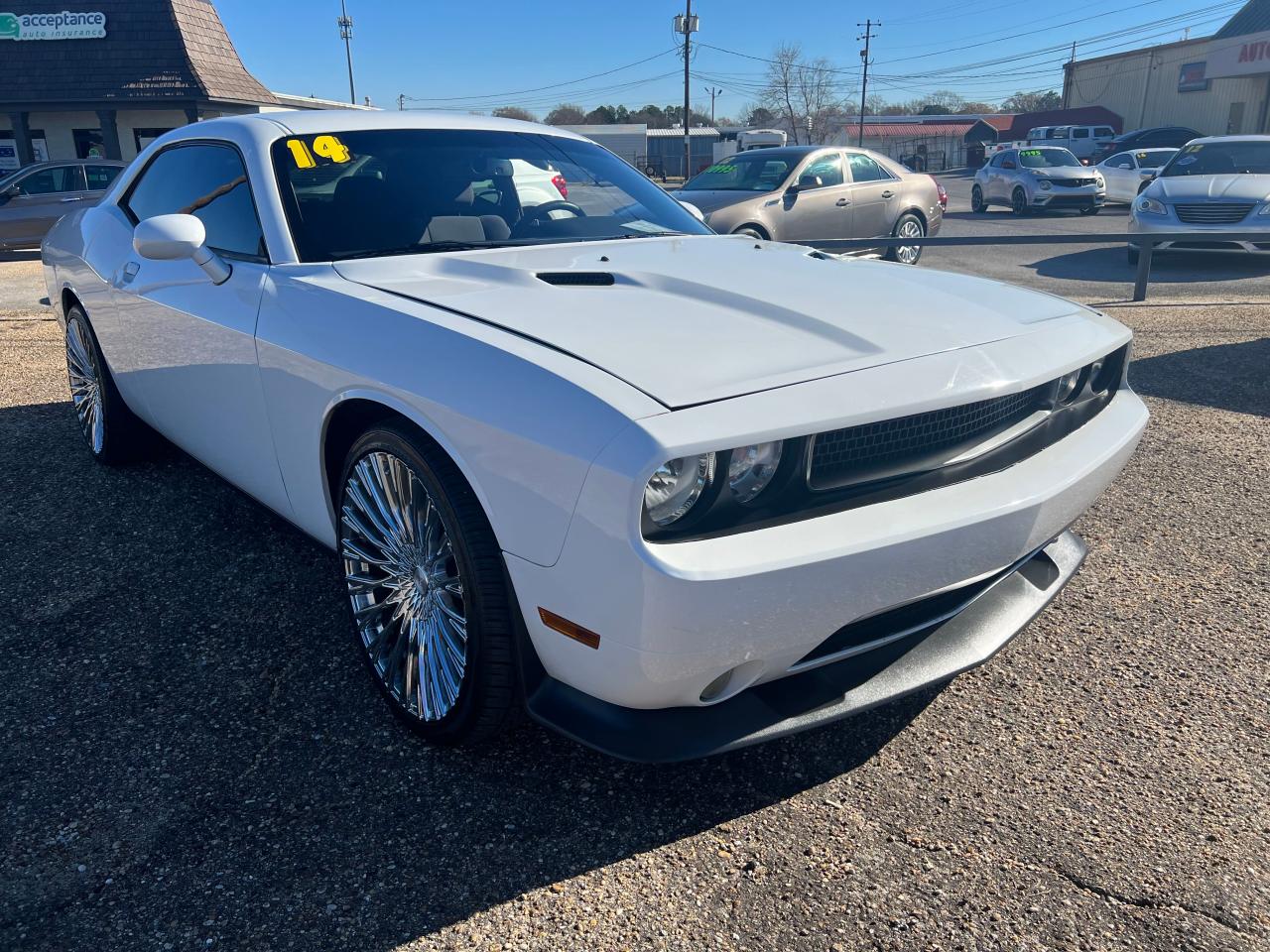 2014 DODGE CHALLENGER SXT 2014 image