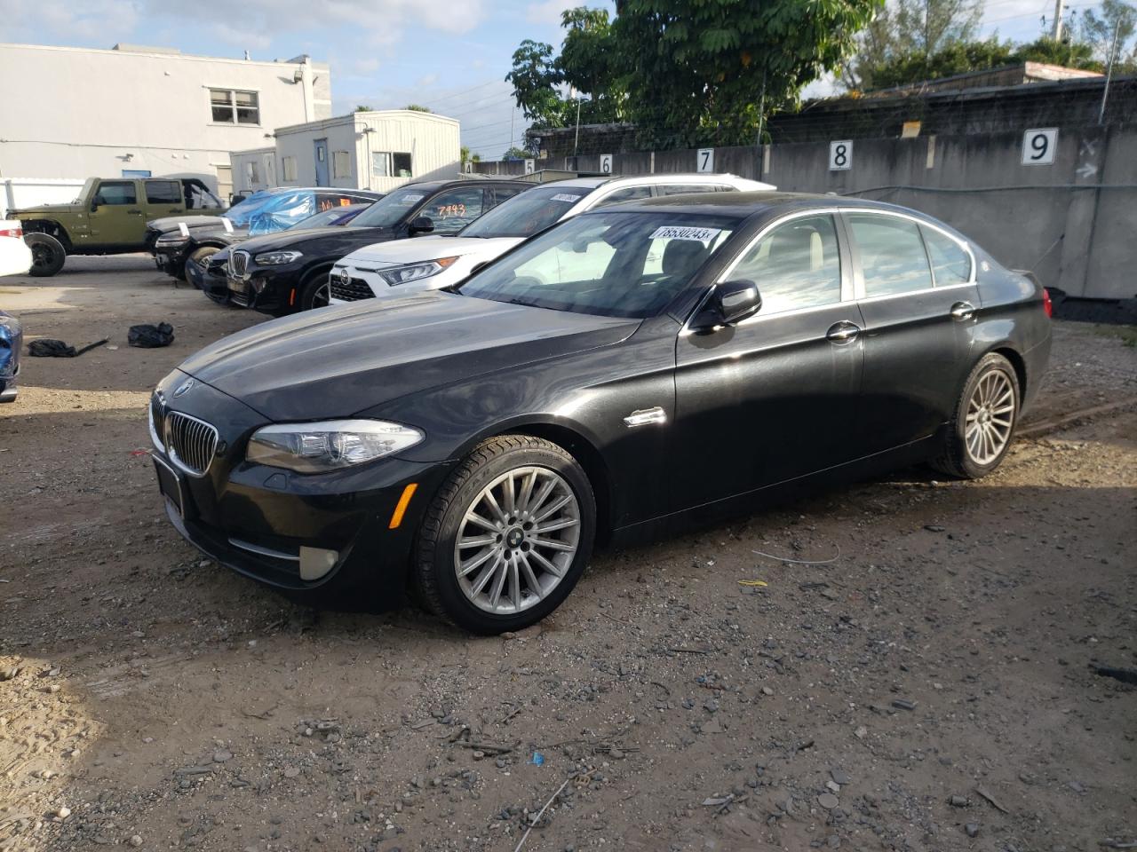 Obraz 1 z 2013 BMW 535 XI 2013 z VIN WBAFU7C51DDU72489