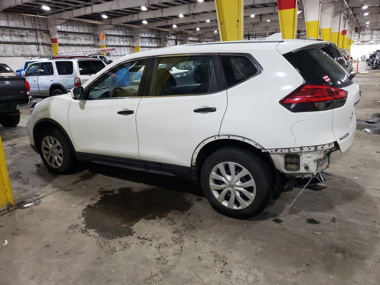 Изображение 2 2017 NISSAN ROGUE S 2017 с VIN KNMAT2MV0HP531926