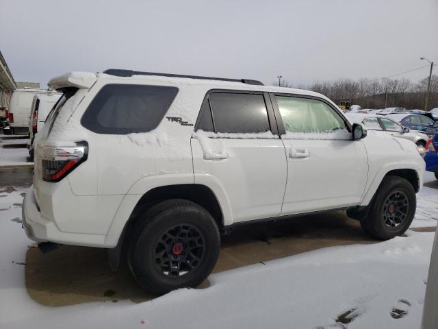 Изображение 3 2022 TOYOTA 4RUNNER SR5 PREMIUM 2022 с VIN JTERU5JR4N6062216