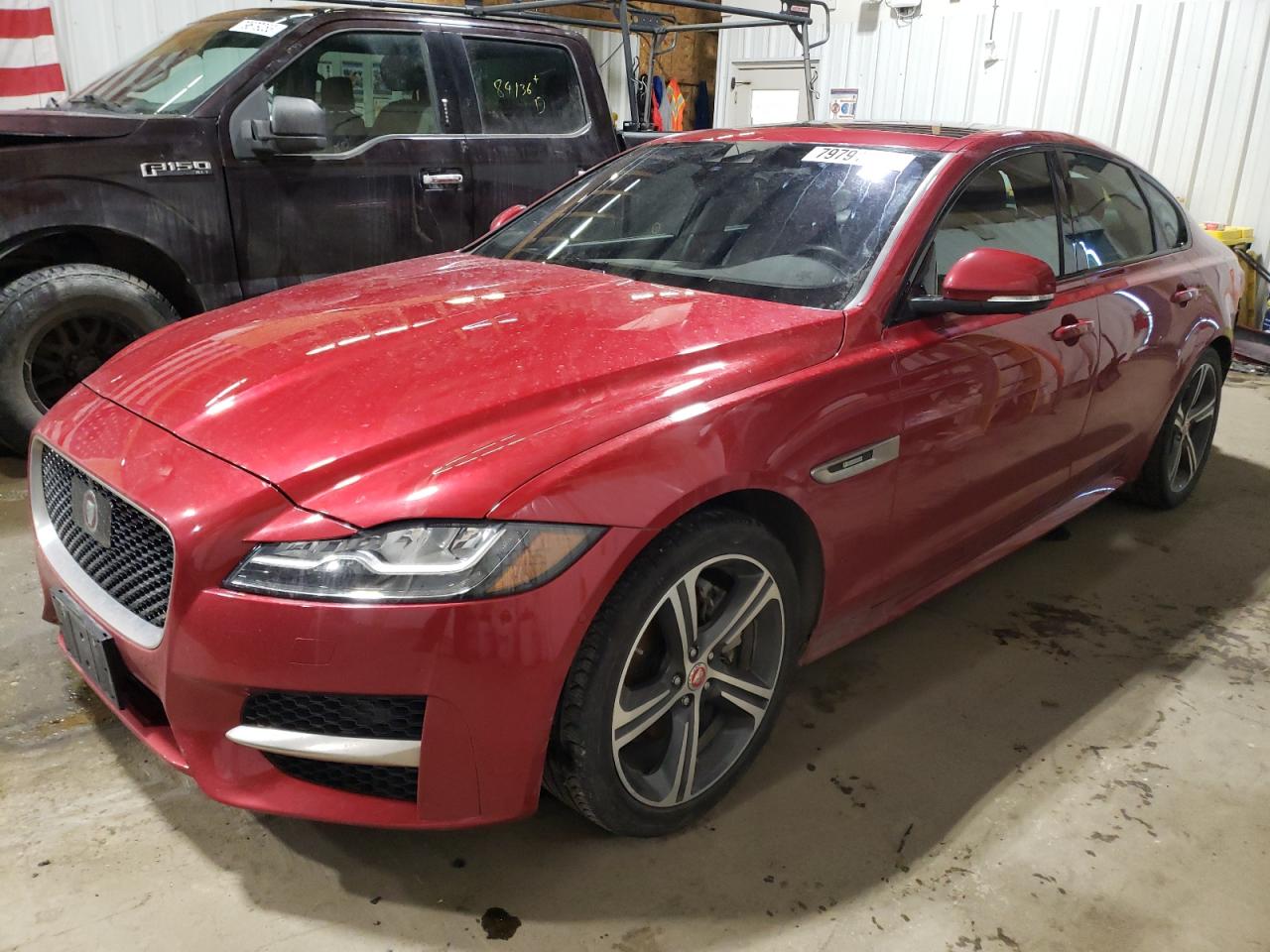 Изображение 2018 JAGUAR XF R - SPORT 2018