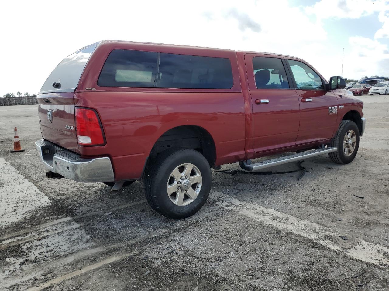 Image 3 of 2015 RAM 2500 SLT 2015 with VIN 3C6TR5DT8FG507776