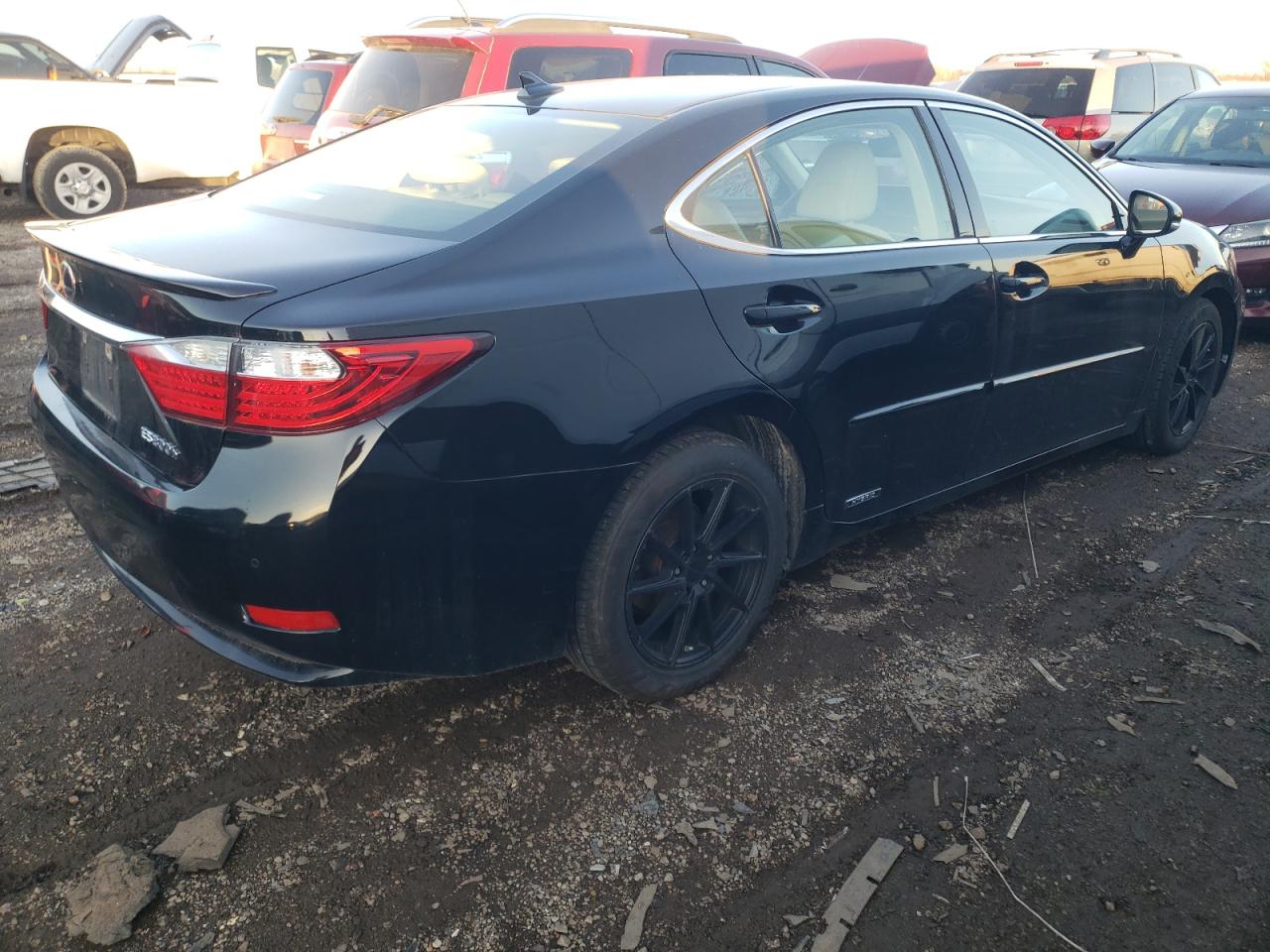 Image 3 of 2013 LEXUS ES 300H 2013 with VIN JTHBW1GG0D2015509