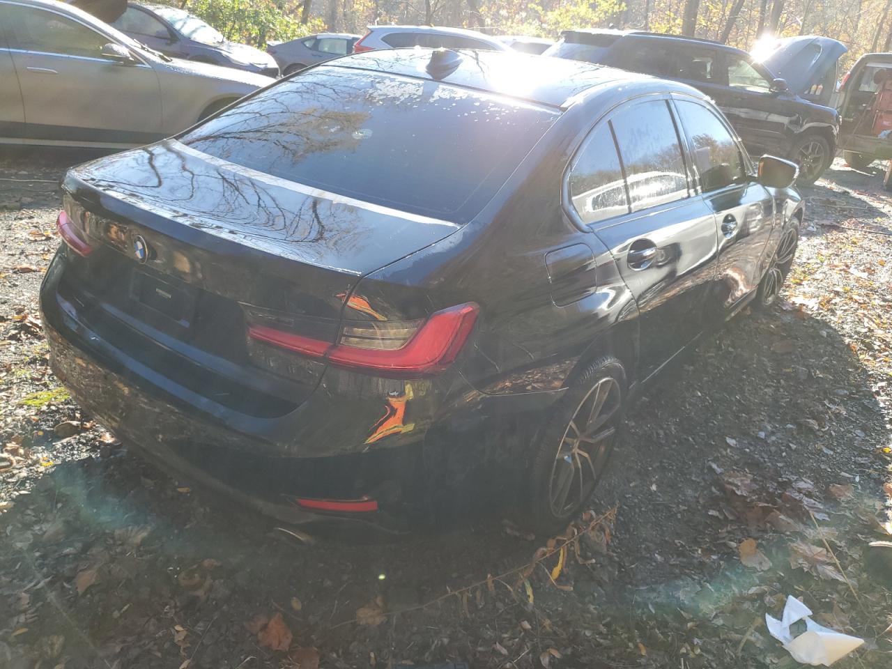Изображение 3 2021 BMW 330XI  2021 с VIN 3MW5R7J04M8B56408