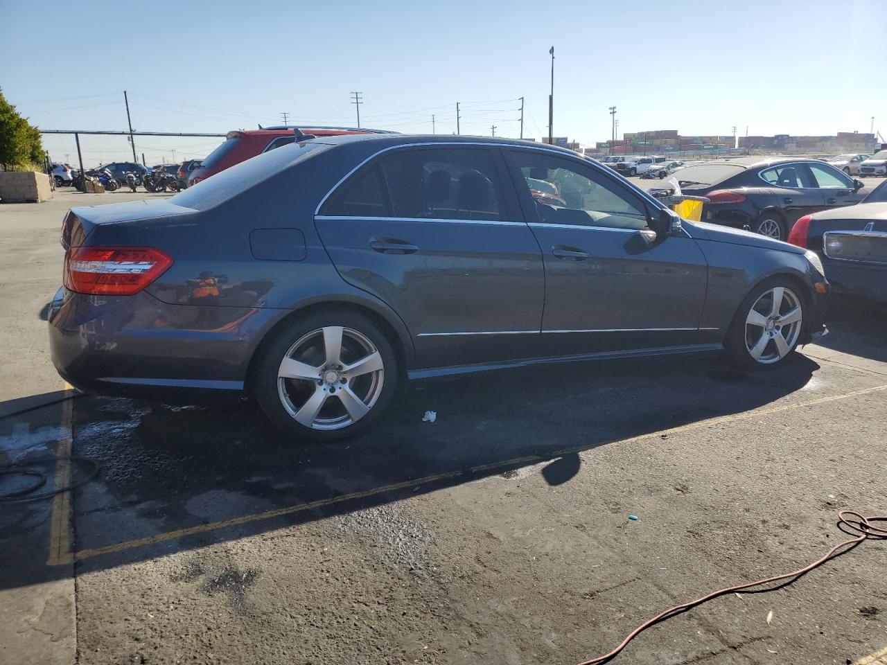 Image 3 of 2011 MERCEDES-BENZ E 350 2011 with VIN WDDHF5GB3BA353941