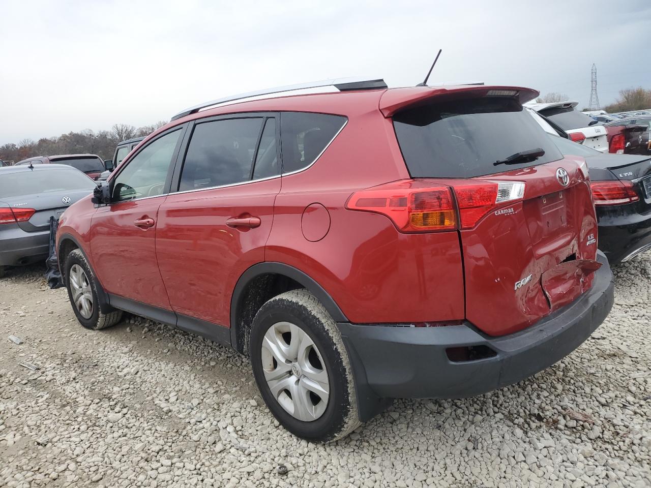 Image 2 of 2013 TOYOTA RAV4 LE 2013 with VIN JTMBFREV6DD021076