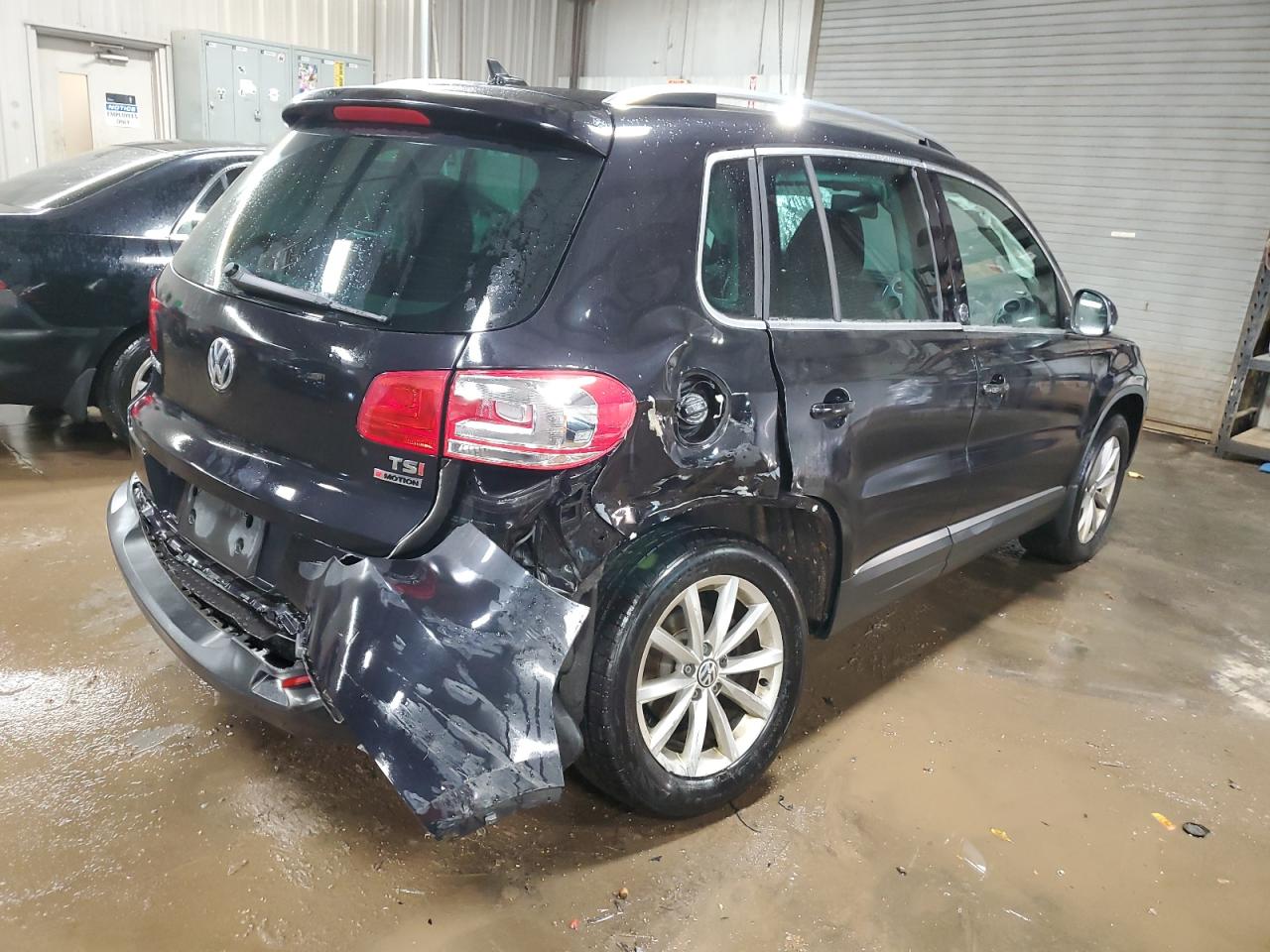 Image 3 of 2017 VOLKSWAGEN TIGUAN WOLFSBURG 2017 with VIN WVGSV7AX3HK018017