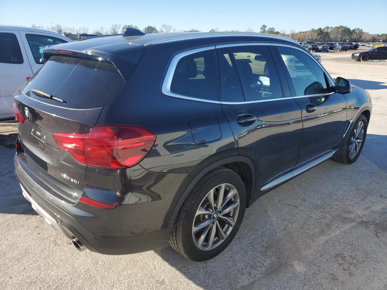 Image 3 of 2019 BMW X3 XDRIVE30I 2019 with VIN 5UXTR9C55KLP89342