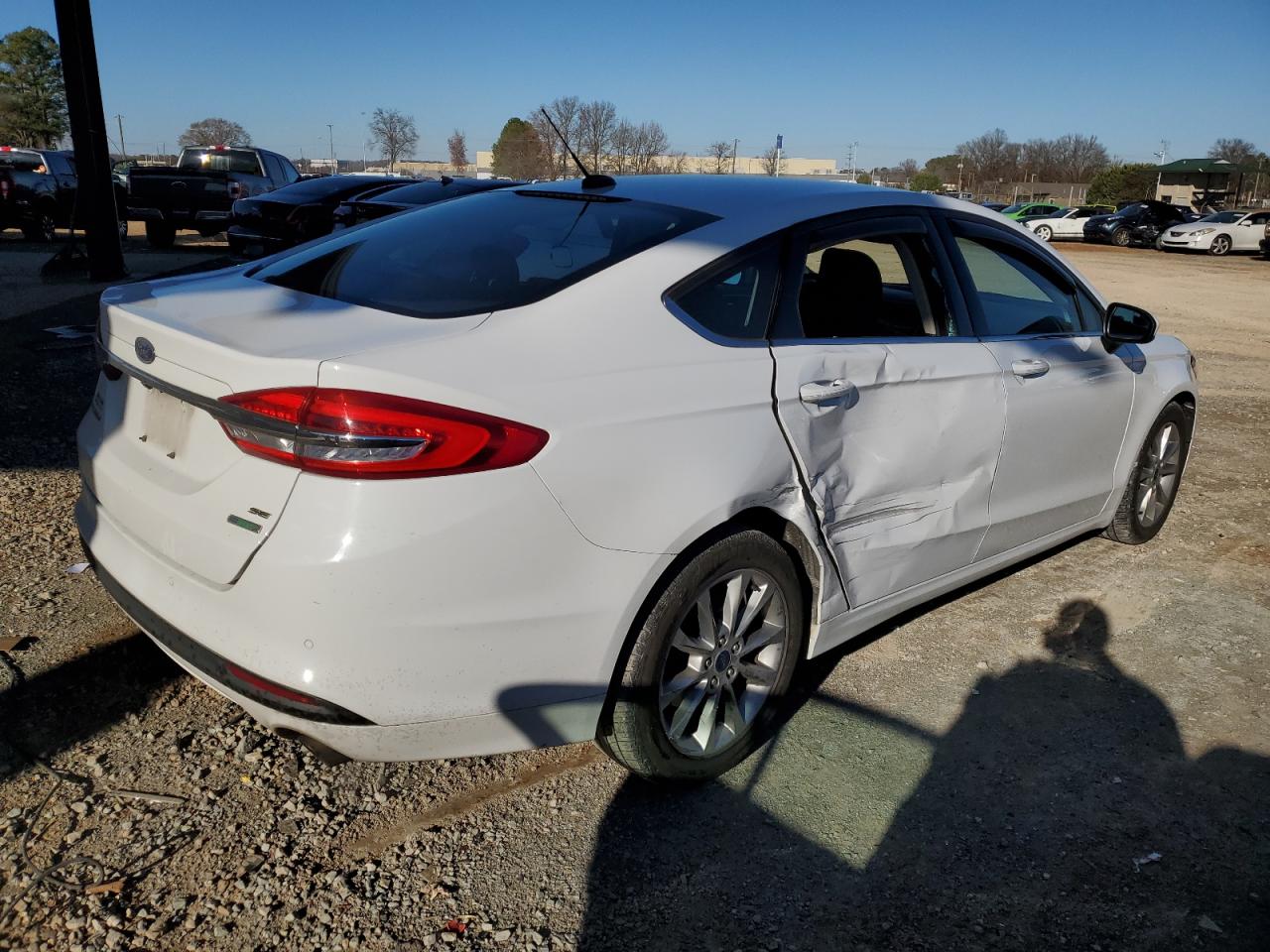 Image 3 of 2017 FORD FUSION SE 2017 with VIN 3FA6P0HD8HR263562