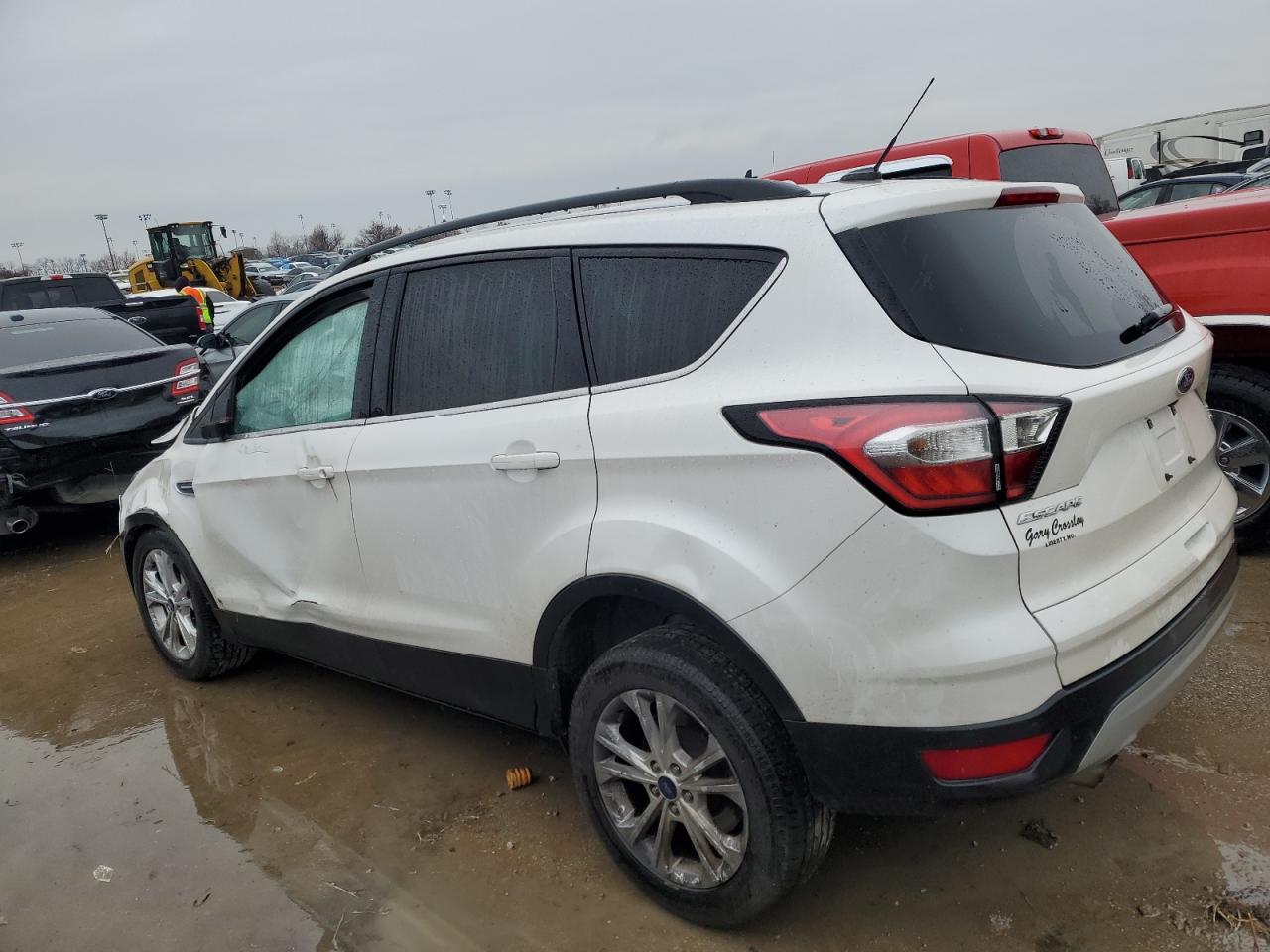 Image 2 of 2017 FORD ESCAPE SE 2017 with VIN 1FMCU0GD3HUC00929