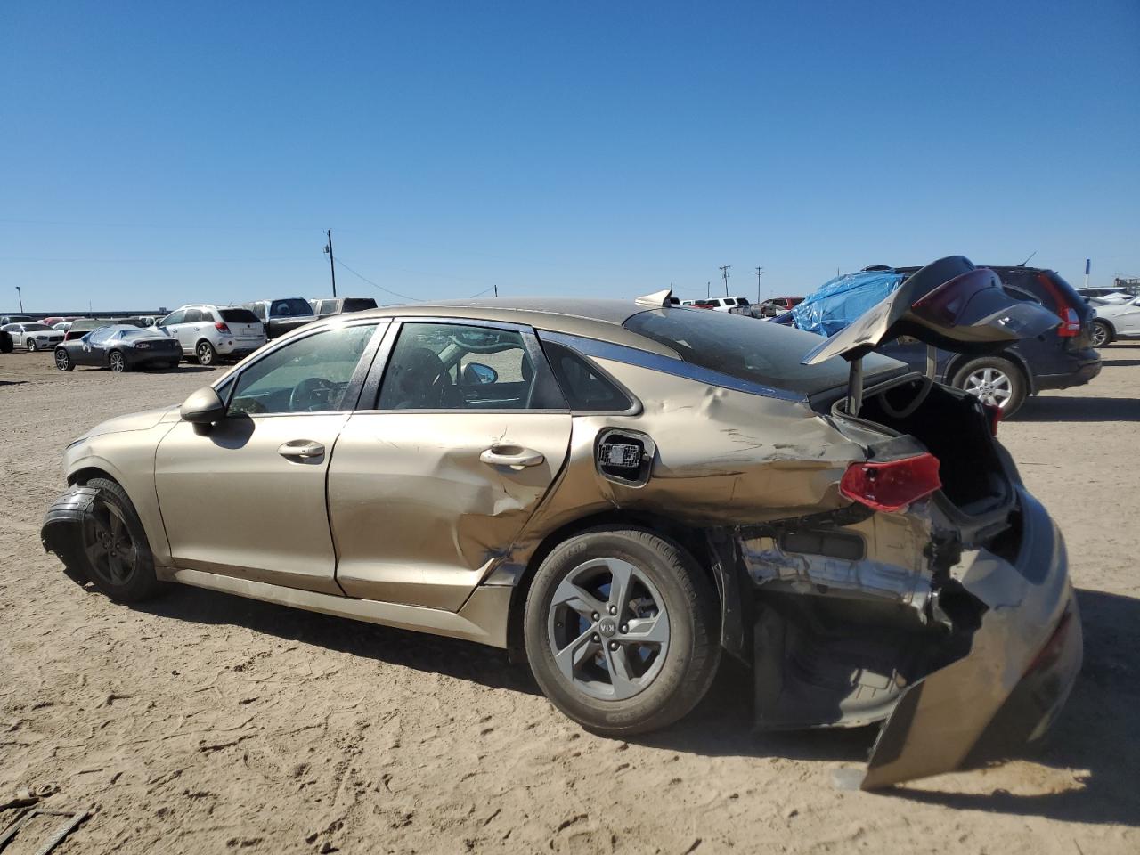 Image 2 of 2021 KIA K5 LXS 2021 with VIN 5XXG14J25MG058824