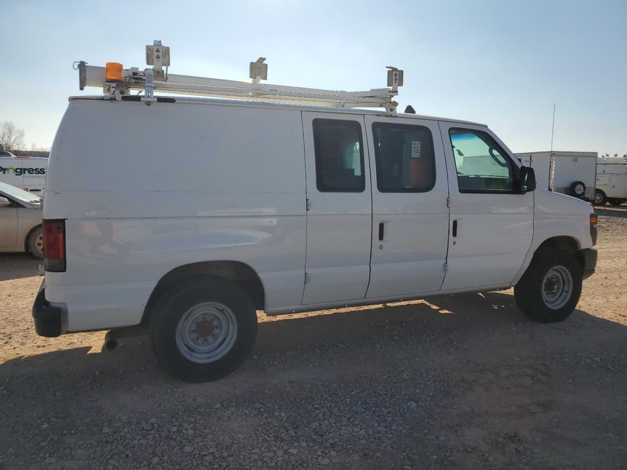 Изображение 3 2010 FORD ECONOLINE E250 VAN 2010 с VIN 1FTNE2EL7ADA17796