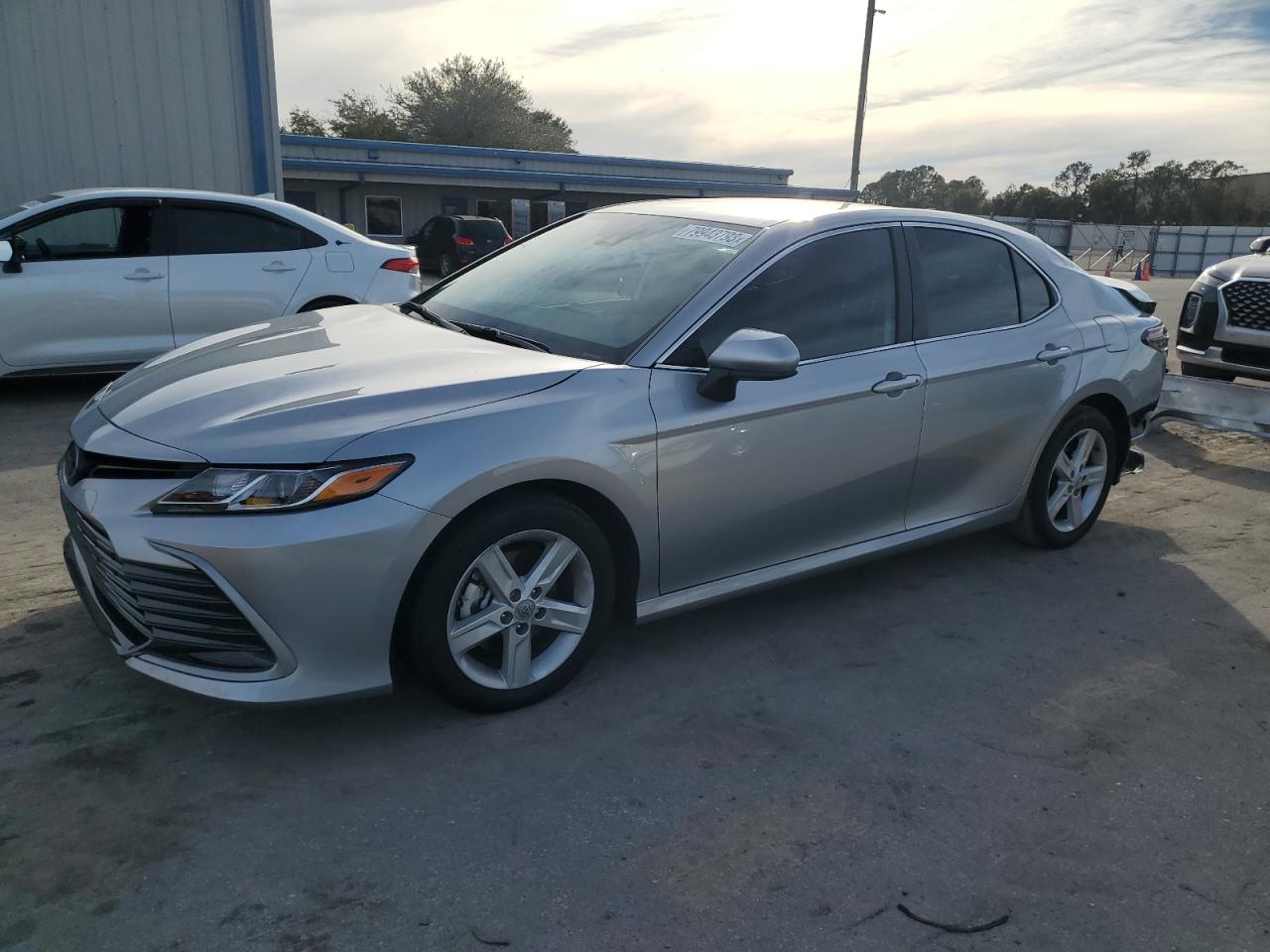Изображение 1 2023 TOYOTA CAMRY LE 2023 с VIN 4T1C11AK5PU839026