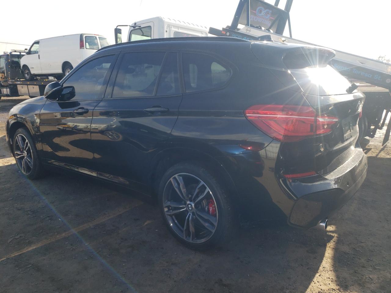 Изображение 2 2017 BMW X1 XDRIVE28I 2017 с VIN WBXHT3C3XH5F74501