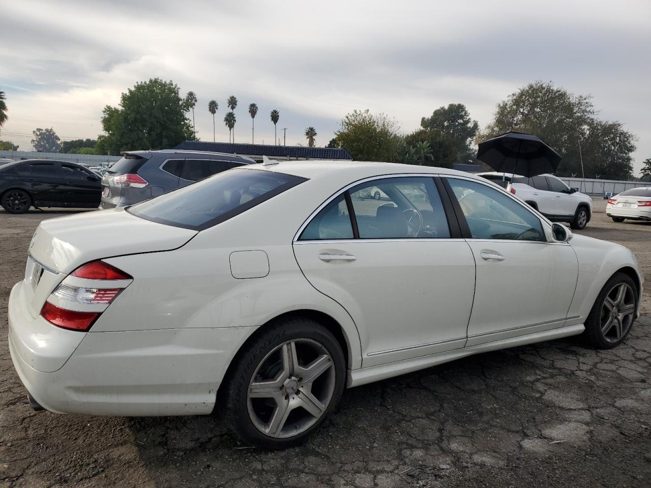 Image 3 of 2008 MERCEDES-BENZ S 550 2008 with VIN WDDNG71X48A185705