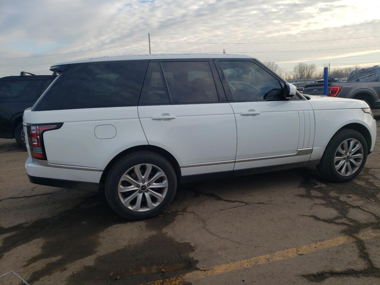 Image 3 of 2013 LAND ROVER RANGE ROVER HSE 2013 with VIN SALGS2DF0DA116987