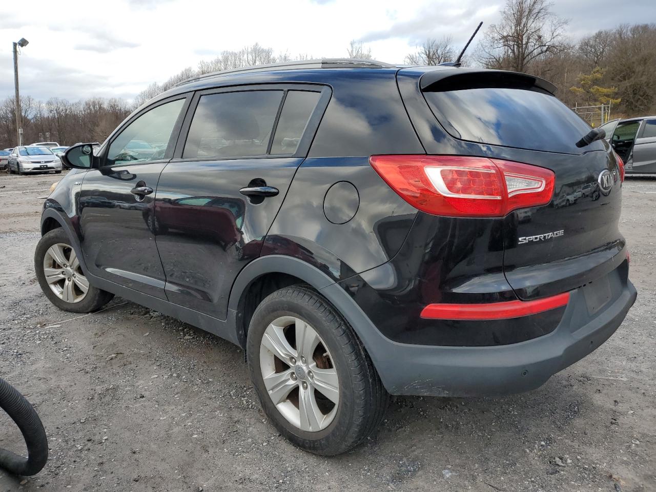 Image 2 of 2013 KIA SPORTAGE LX 2013 with VIN KNDPBCA20D7476594