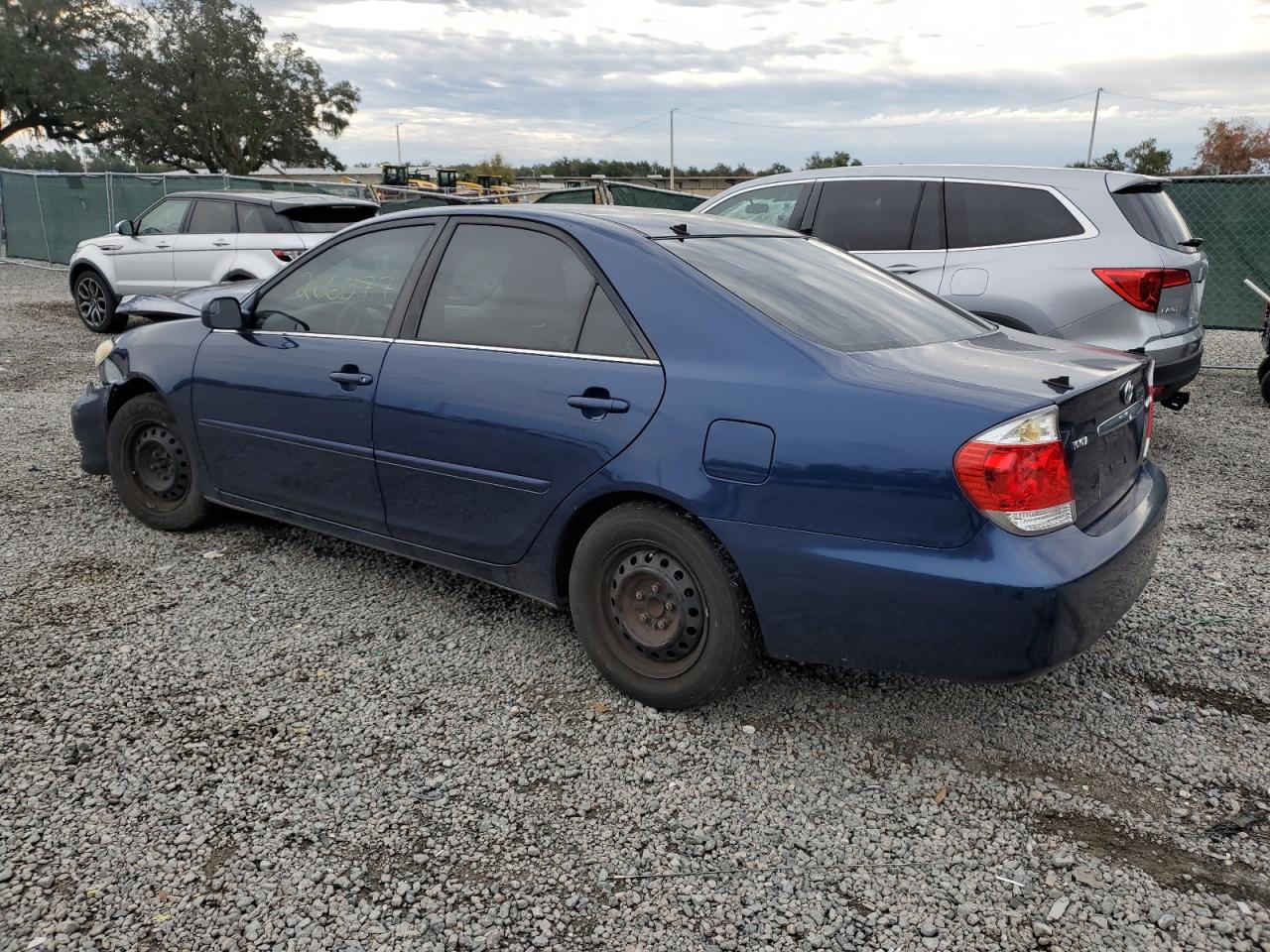 Obraz 2 z 2005 TOYOTA CAMRY LE 2005 z VIN 4T1BE32K85U398063