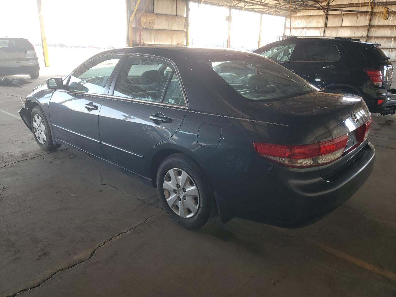 Image 2 of 2004 HONDA ACCORD LX 2004 with VIN 1HGCM56304A125680