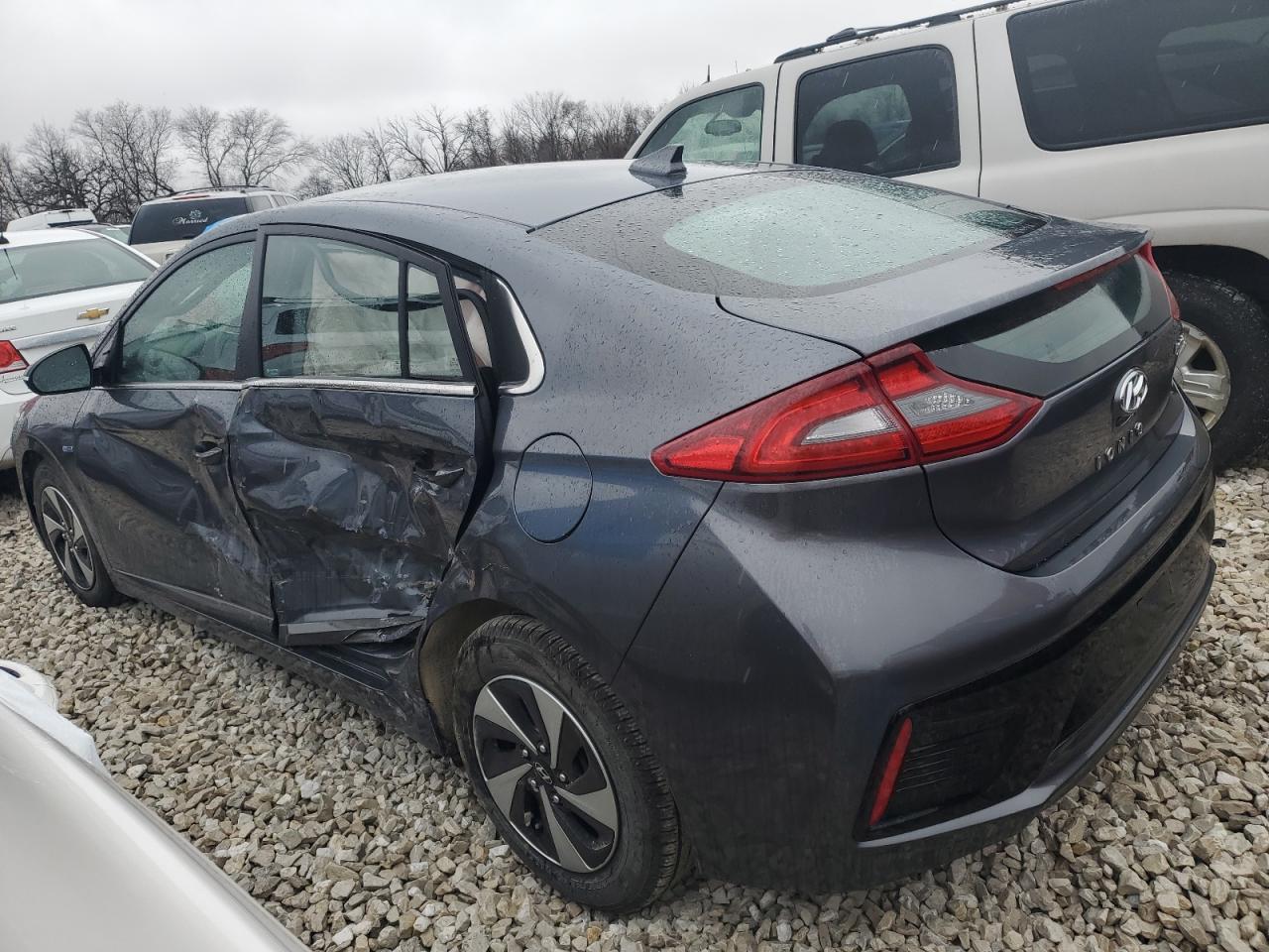 Изображение 2 2018 HYUNDAI IONIQ SEL 2018 с VIN KMHC75LC2JU073050