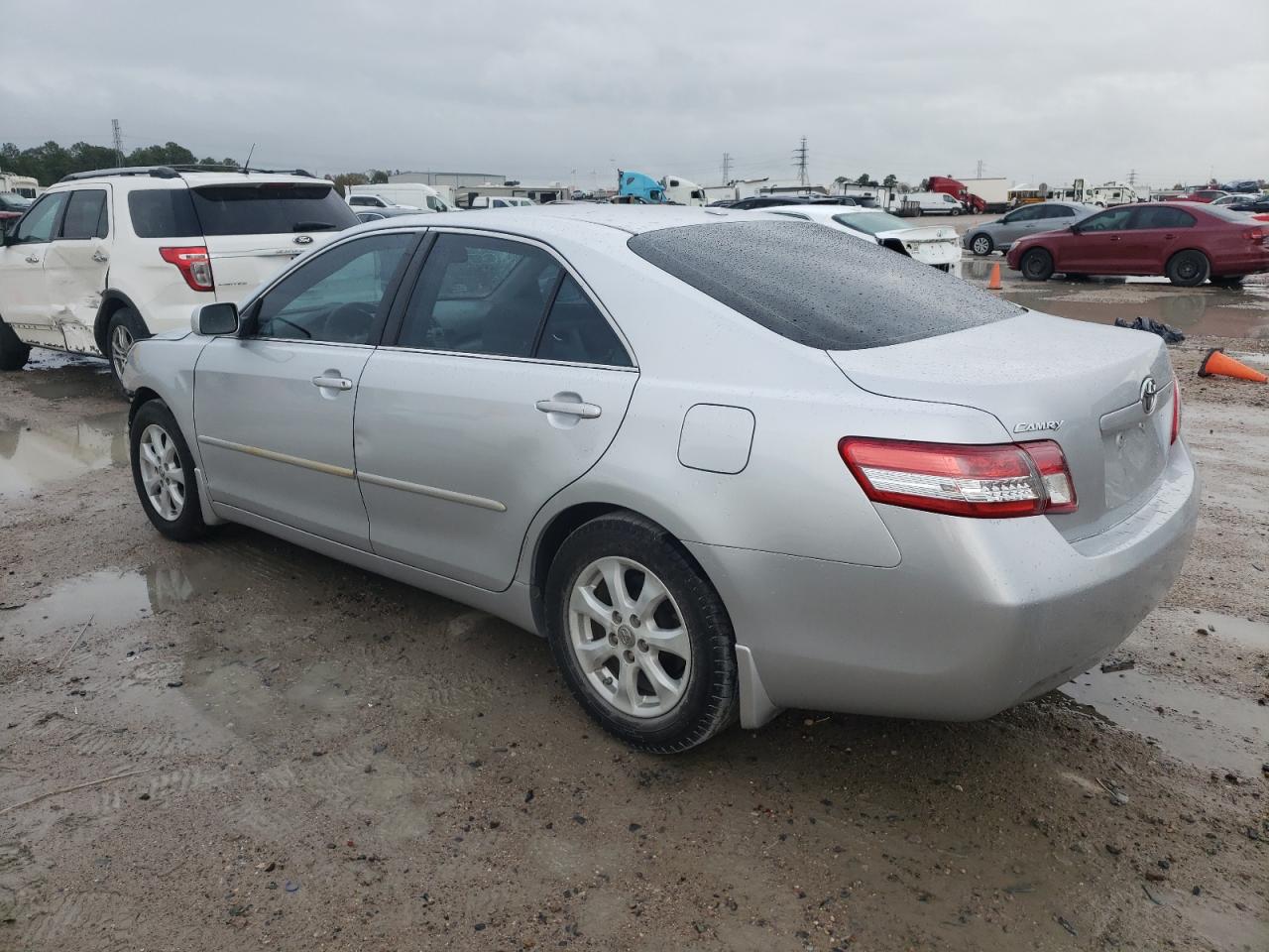 Изображение 2 2011 TOYOTA CAMRY BASE 2011 с VIN 4T1BF3EK9BU141420