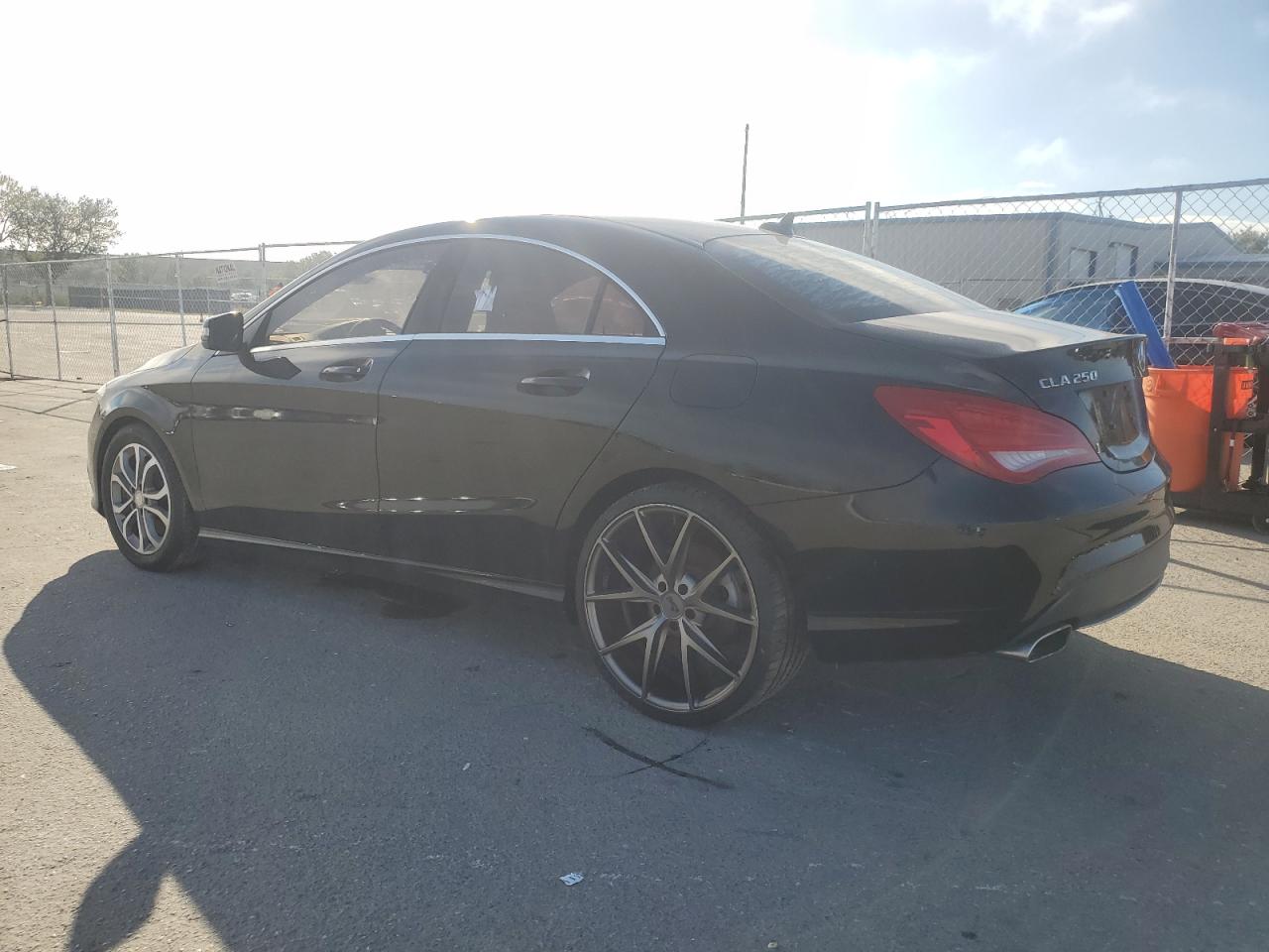 Image 2 of 2014 MERCEDES-BENZ CLA 250 2014 with VIN WDDSJ4EB3EN042945