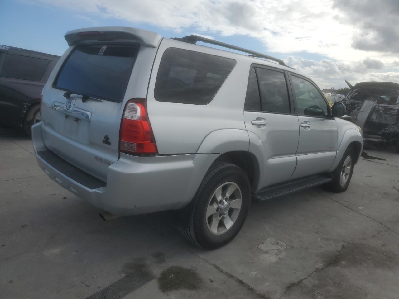 Obraz 3 z 2006 TOYOTA 4RUNNER SR5 2006 z VIN JTEZU14R268062774