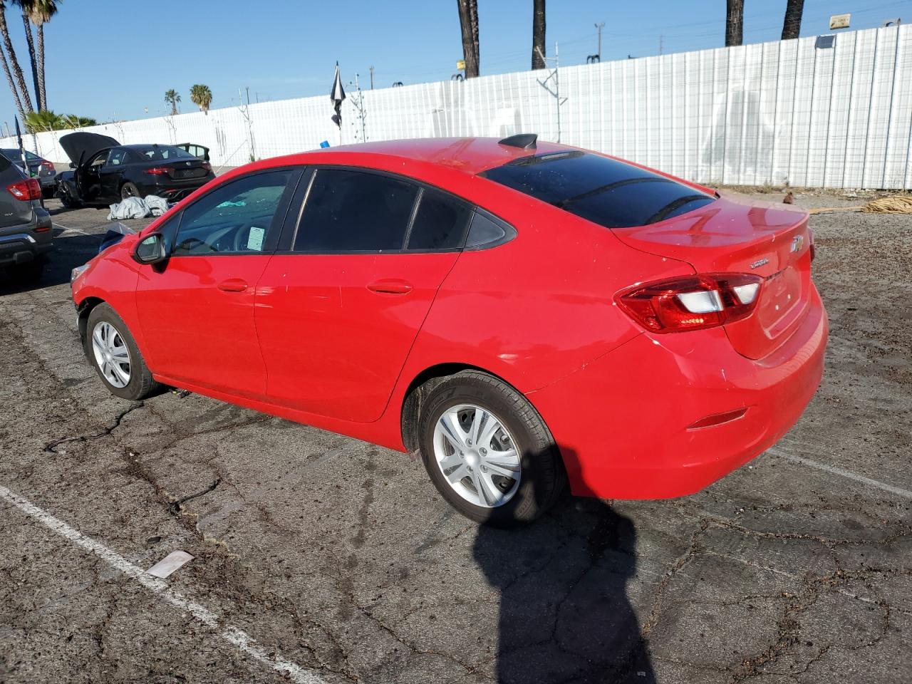 Изображение 2 2016 CHEVROLET CRUZE LS 2016 с VIN 1G1BC5SM2G7257880