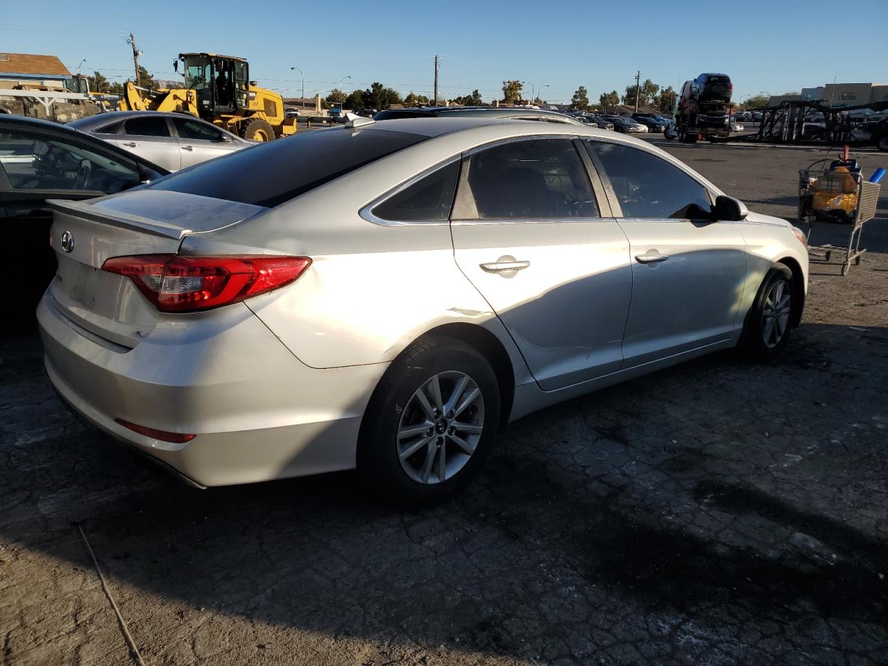 Obraz 3 z 2015 HYUNDAI SONATA SE 2015 z VIN 5NPE24AF7FH232603