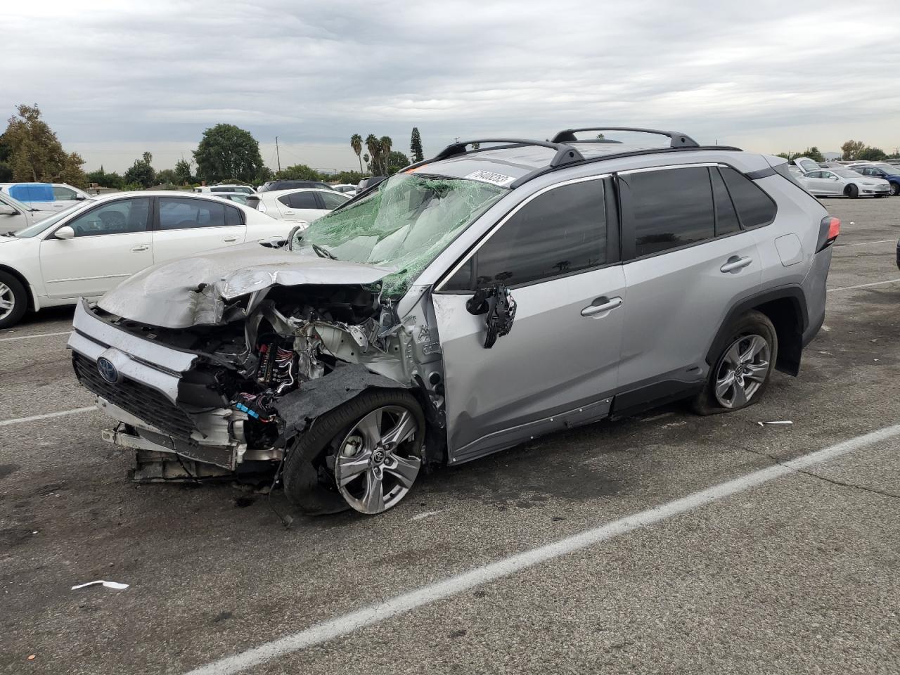 Image 1 of 2022 TOYOTA RAV4 LE 2022 with VIN JTMMWRFV3ND158954