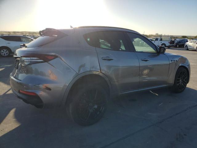 Изображение 3 2022 MASERATI LEVANTE BASE 2022 с VIN ZN661XUA7NX396444