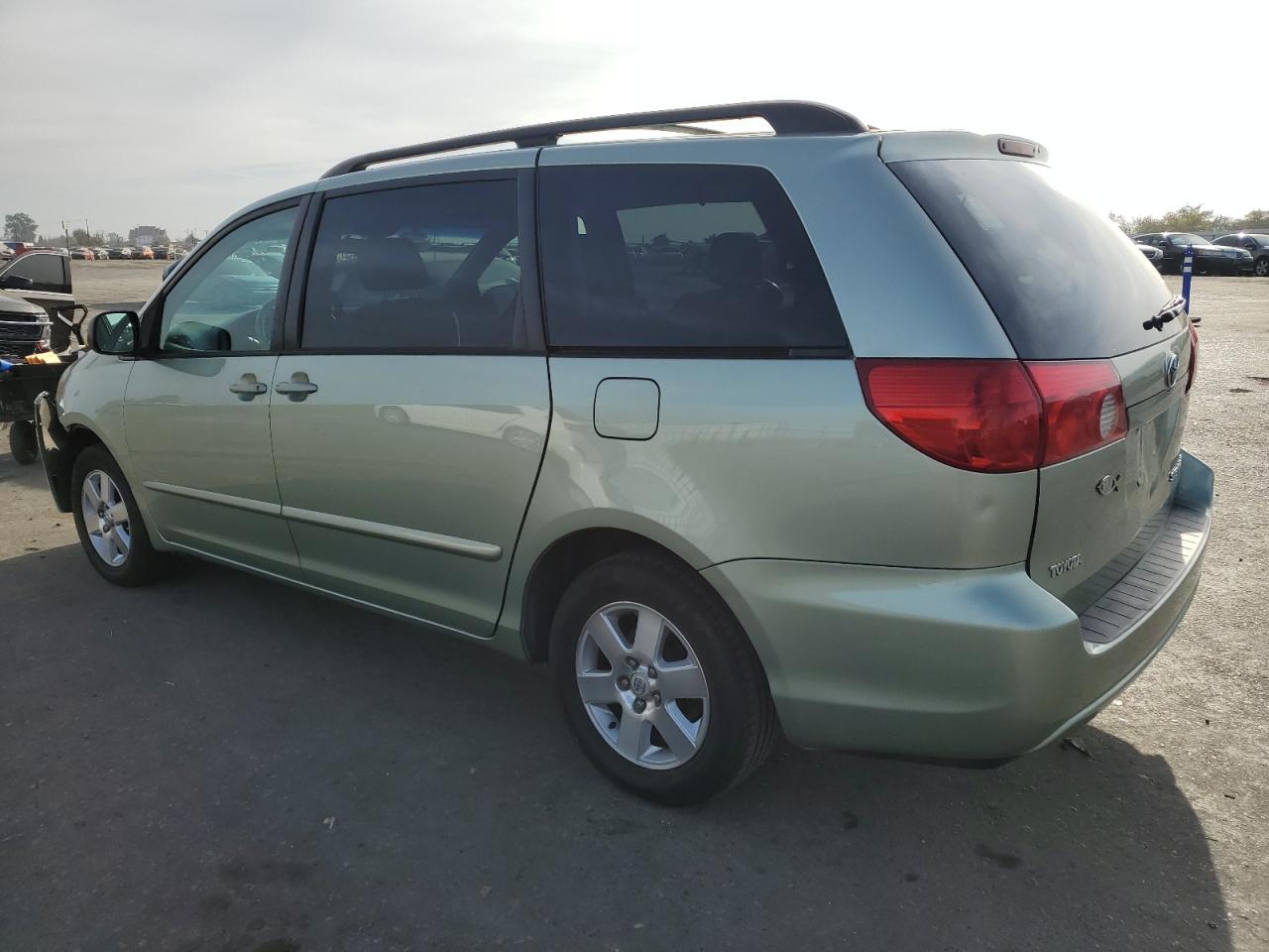 Image 2 of 2006 TOYOTA SIENNA CE 2006 with VIN 5TDZA23C96S537543