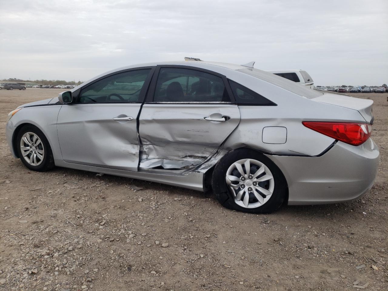 Image 2 of 2011 HYUNDAI SONATA GLS 2011 with VIN 5NPEB4AC1BH164847