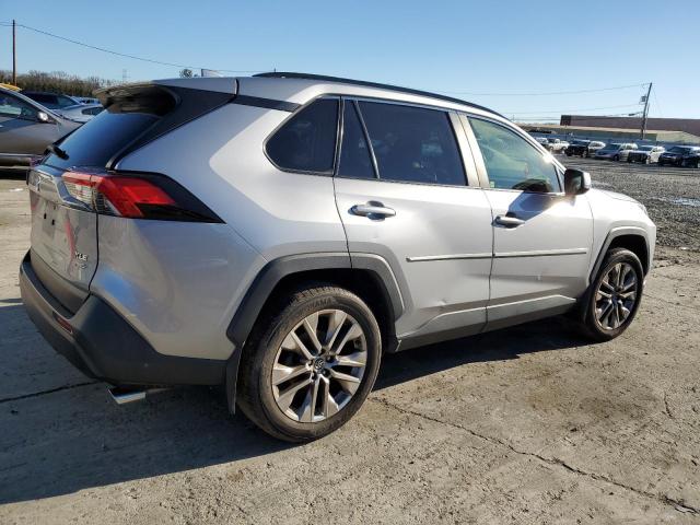 Image 3 of 2019 TOYOTA RAV4 XLE PREMIUM 2019 with VIN JTMA1RFV2KD501878