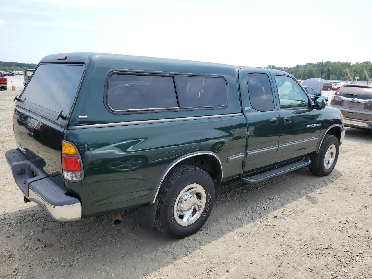 Image 3 of 2002 TOYOTA TUNDRA ACCESS CAB SR5 2002 with VIN 5TBRN341X2S223426