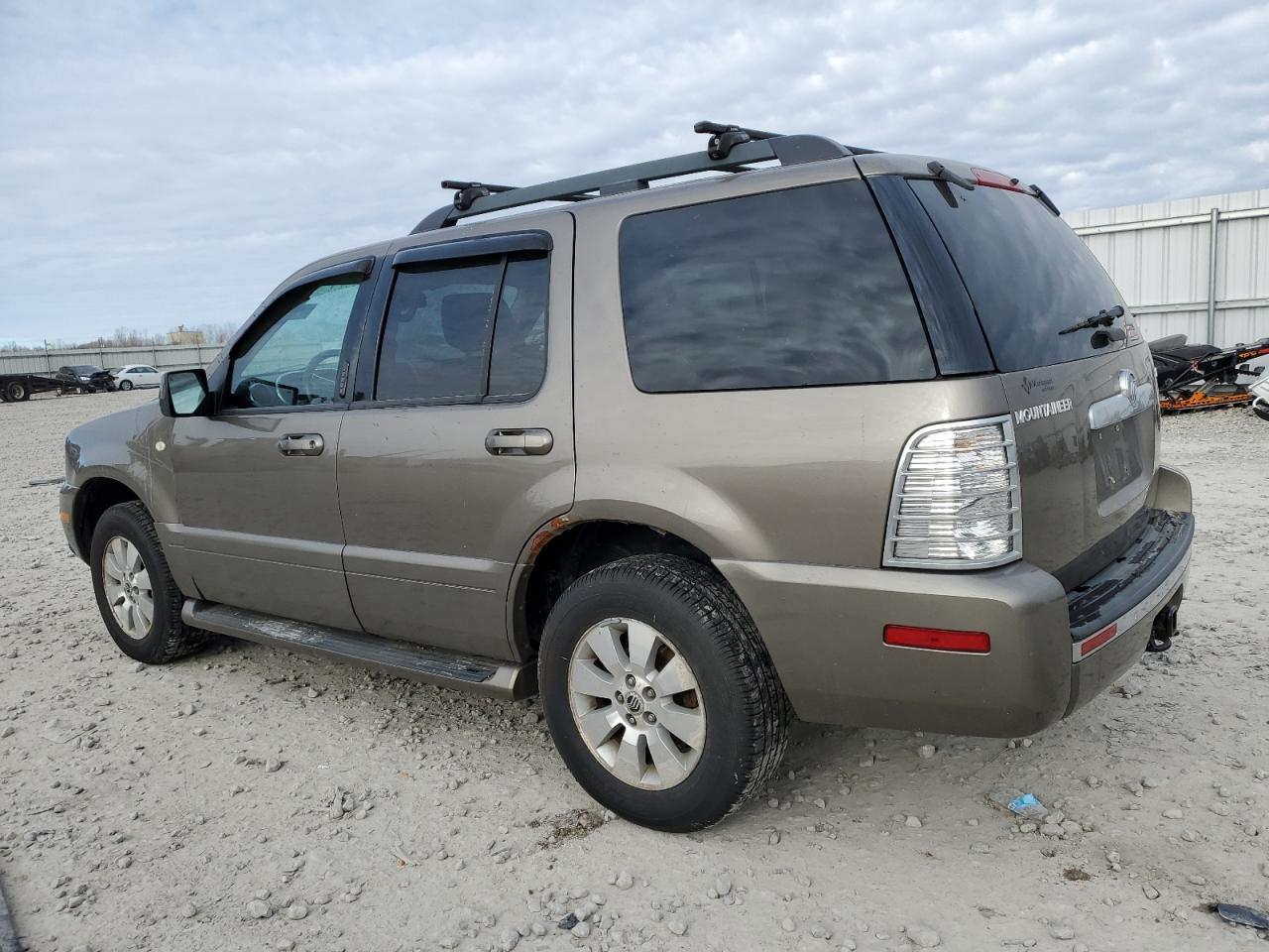 Image 2 of 2006 MERCURY MOUNTAINEER LUXURY 2006 with VIN 4M2EU47E96UJ00788