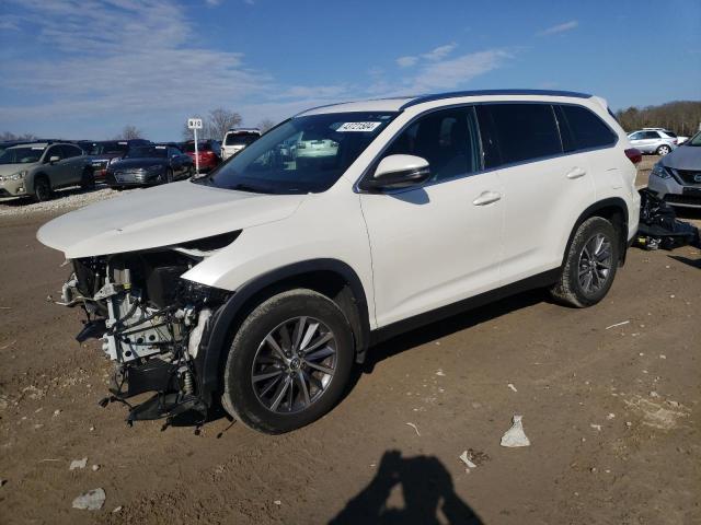 Image 1 of 2019 TOYOTA HIGHLANDER SE 2019 with VIN 5TDJZRFH6KS593178