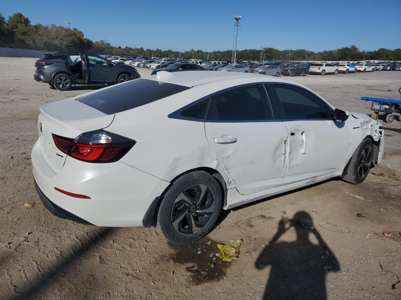 Изображение 3 2021 HONDA INSIGHT EX 2021 с VIN 19XZE4F56ME000648
