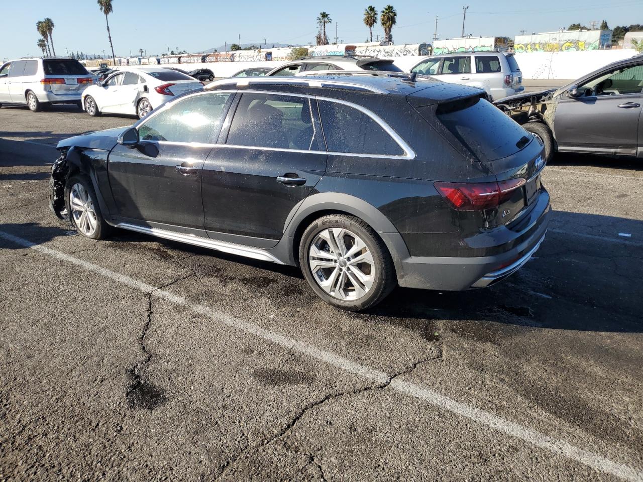 Изображение 2 2021 AUDI A4 ALLROAD PREMIUM 2021 с VIN WA17AAF4XMA021041